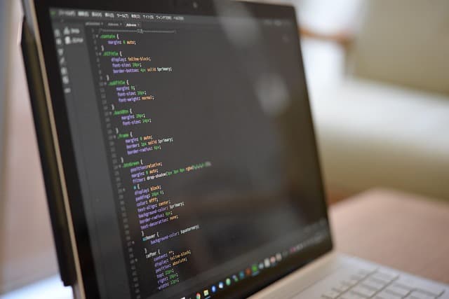Next.js vs. Laravel: Which Framework Is Better in 2025?
